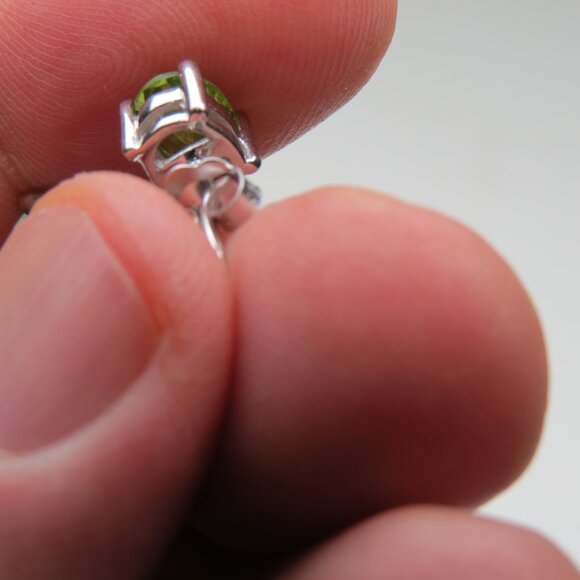 *925 Sterling Silver Genuine Peridot Earring Studs - Picture 4 of 5